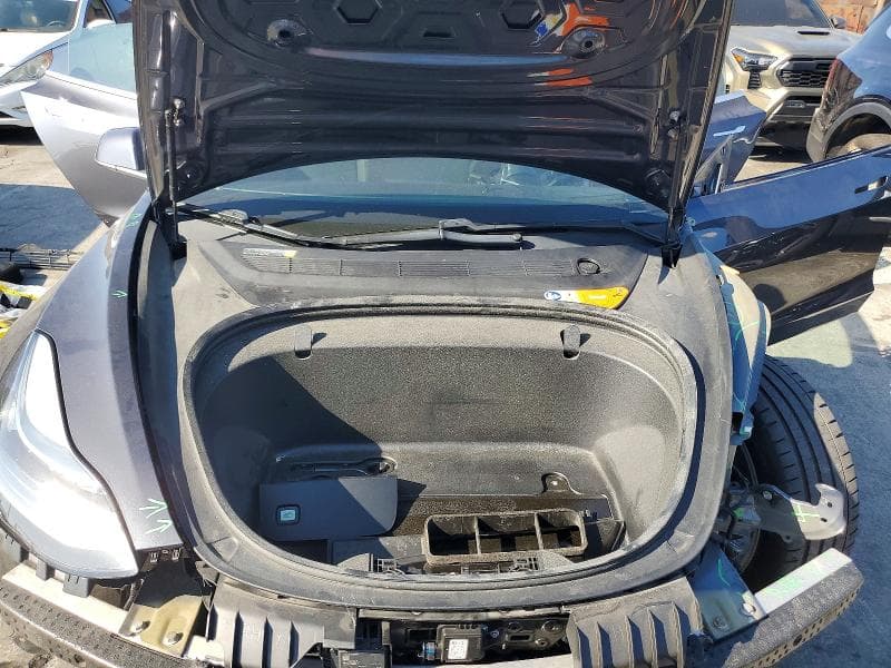 2018 TESLA MODEL 3 11