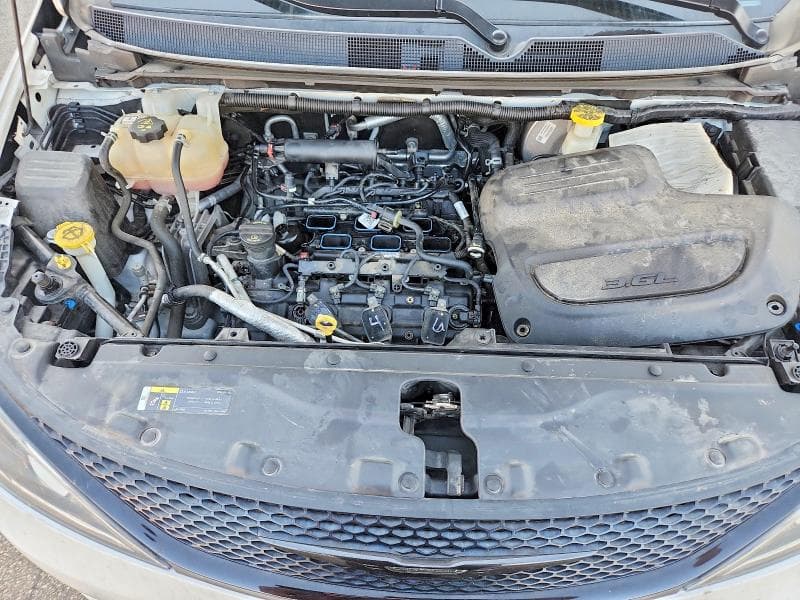 2019 CHRYSLER PACIFICA TOURING L PLUS 12
