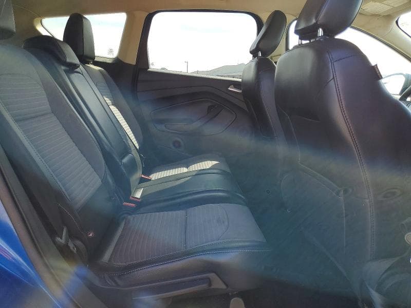 2018 FORD ESCAPE SE 11