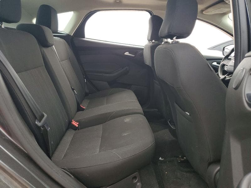 2017 FORD FOCUS SEL 10
