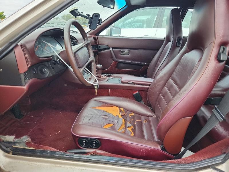 1986 PORSCHE 944 7