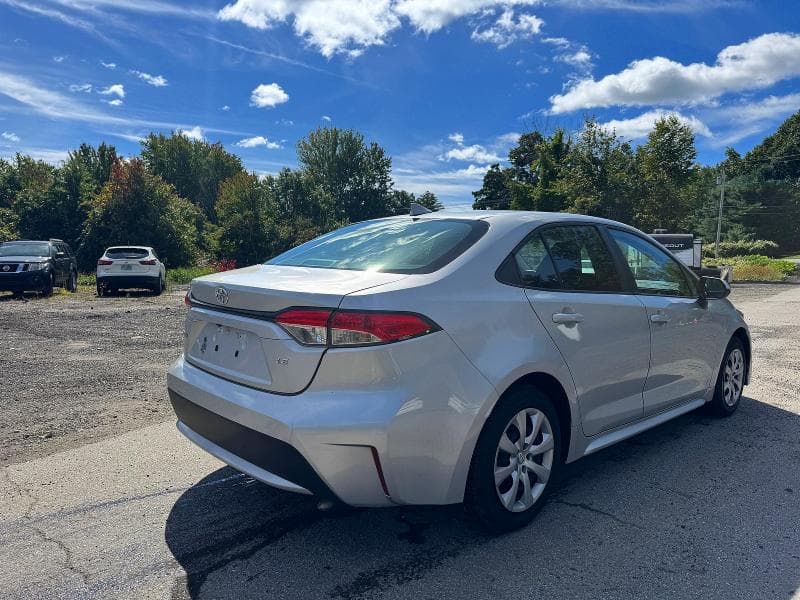 2022 TOYOTA COROLLA LE 4