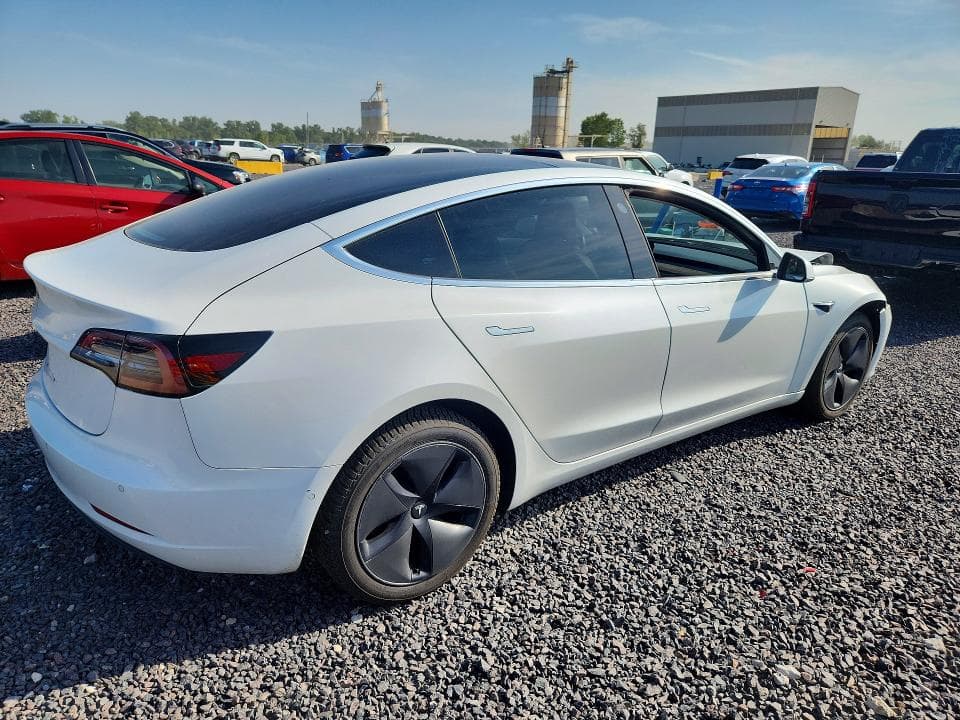 2018 TESLA MODEL 3 3