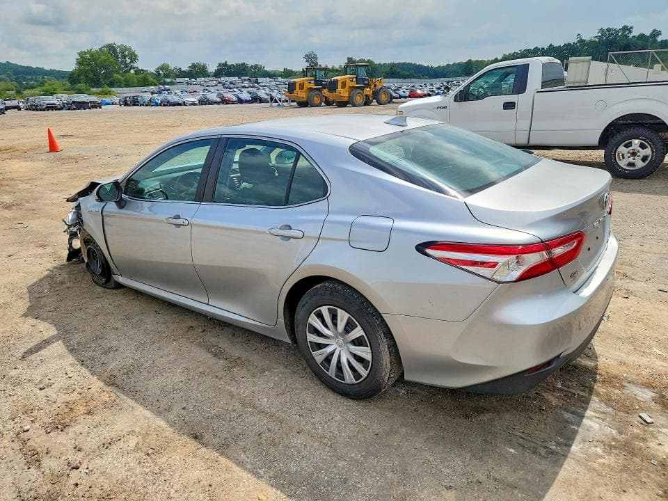 2018 TOYOTA CAMRY HYBRID LE 2