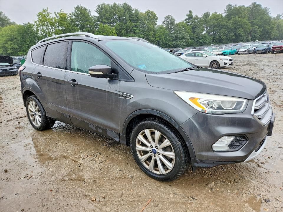 2017 FORD ESCAPE TITANIUM 4