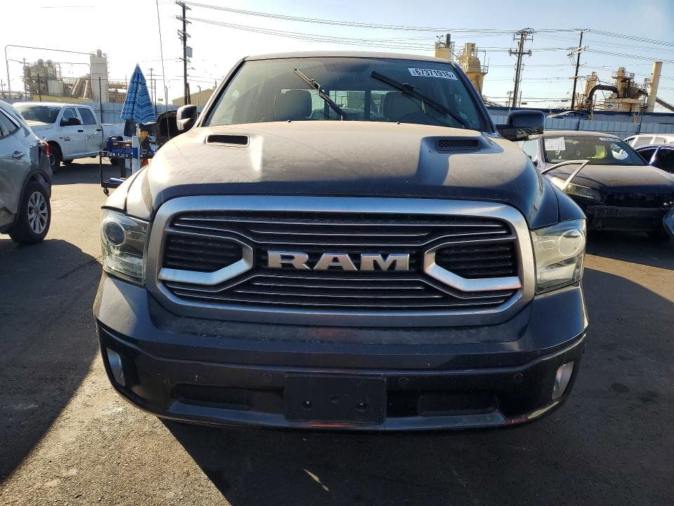 2018 RAM 1500 LONGHORN 5