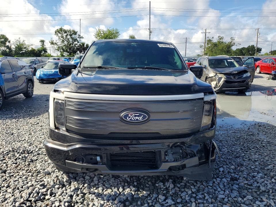 2024 FORD F150 LIGHTNING LARIAT 5