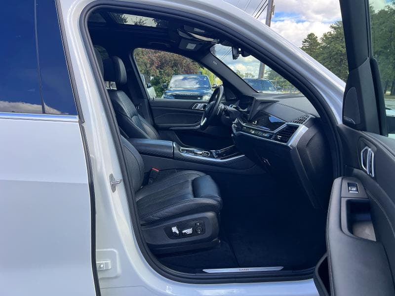 2025 BMW X5 XDRIVE50E 5