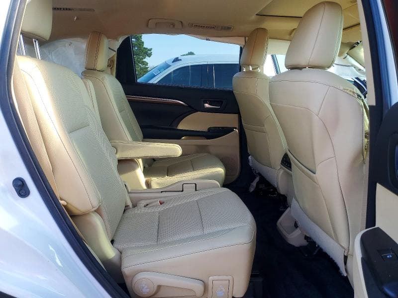 2017 TOYOTA HIGHLANDER LIMITED 11