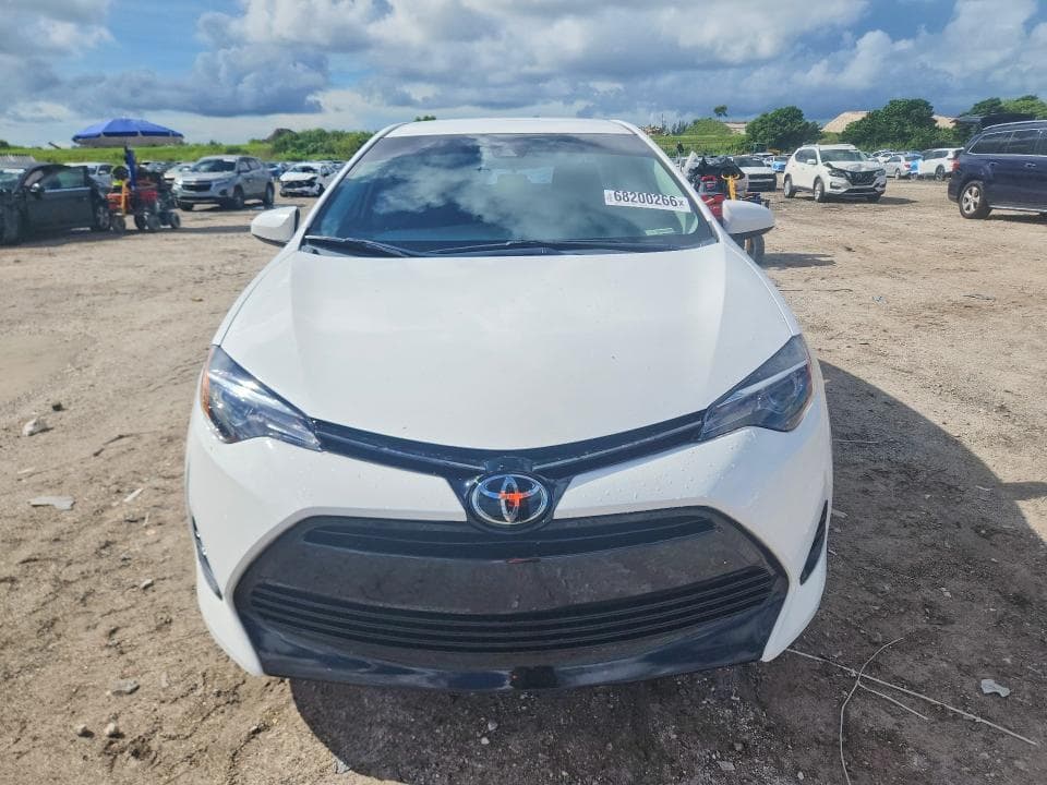 2019 TOYOTA COROLLA LE 5
