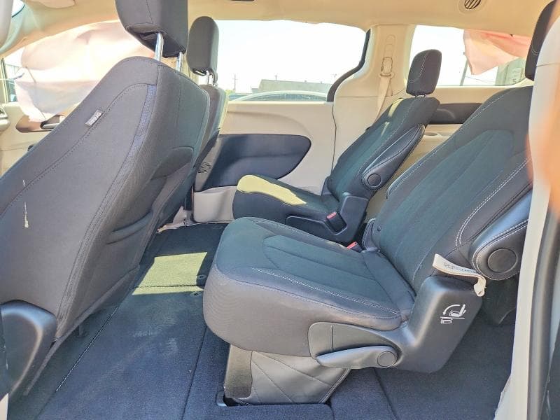 2024 CHRYSLER VOYAGER LX 11