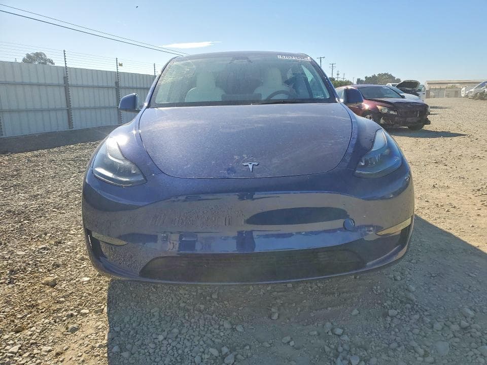 2024 TESLA MODEL Y 5