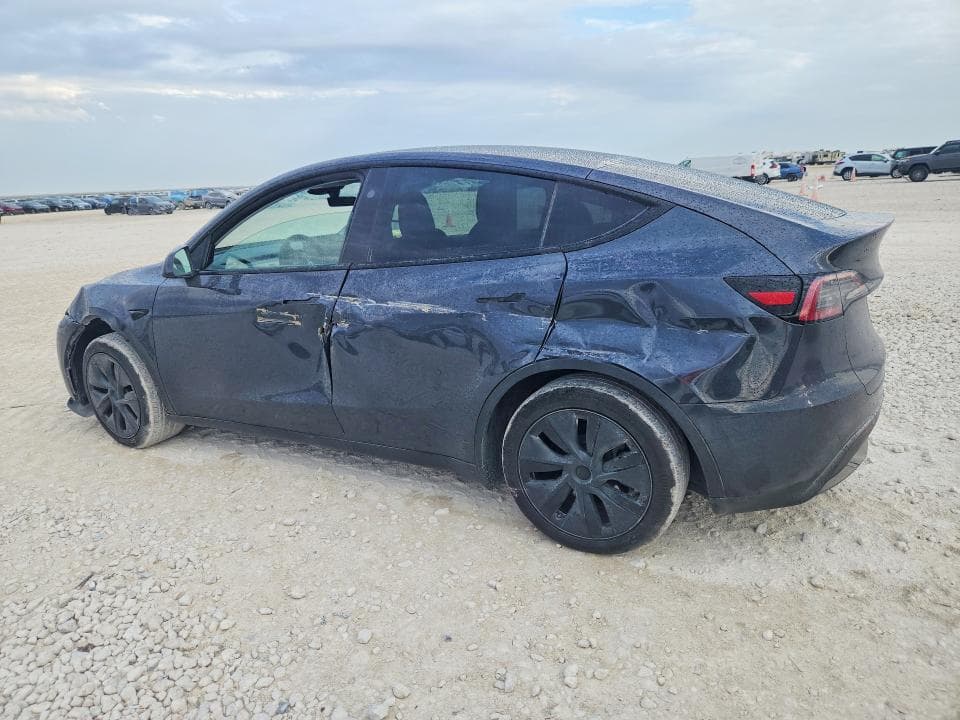 2025 TESLA MODEL Y 2