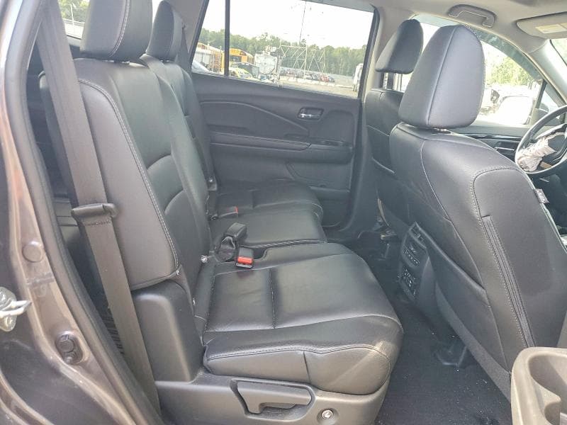 2017 HONDA PILOT TOURING 11