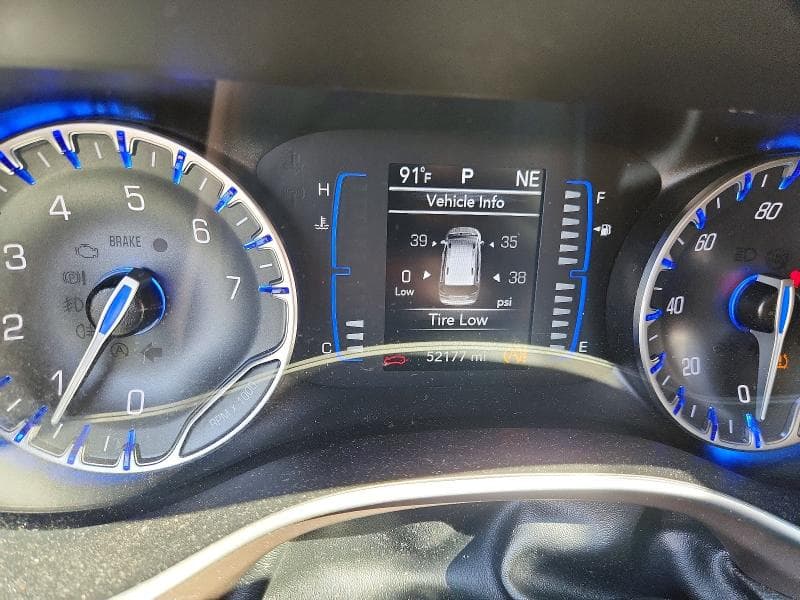 2024 CHRYSLER VOYAGER LX 9