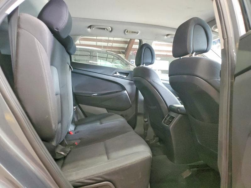 2018 HYUNDAI TUCSON VALUE 11
