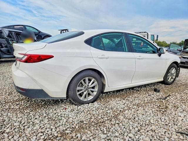 2025 TOYOTA CAMRY LE 3