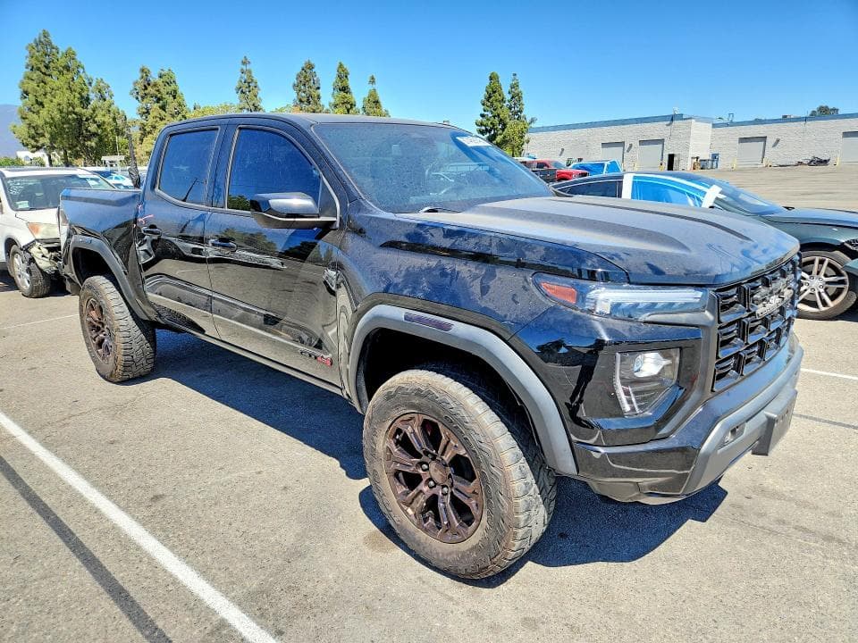 2023 GMC CANYON AT4 4
