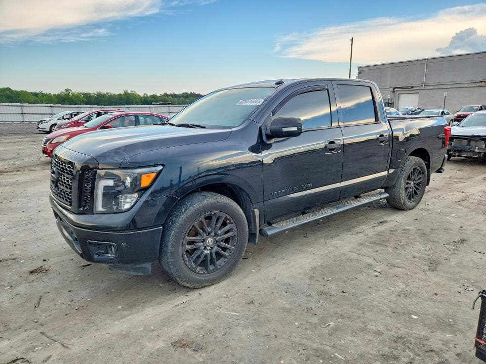 2018 NISSAN TITAN SV