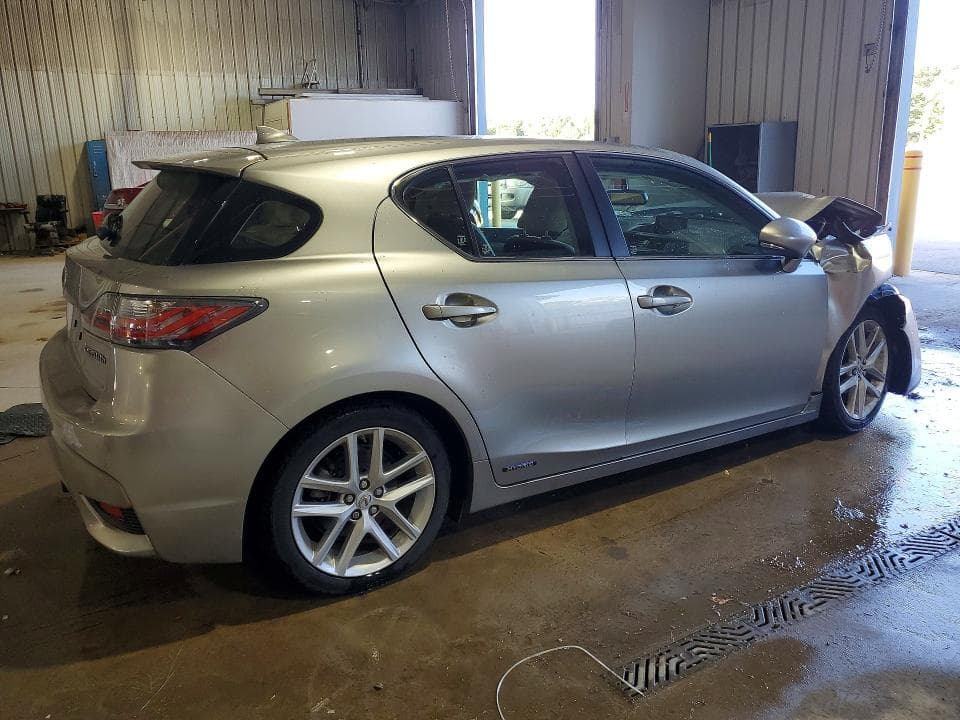 2017 LEXUS CT 200 3