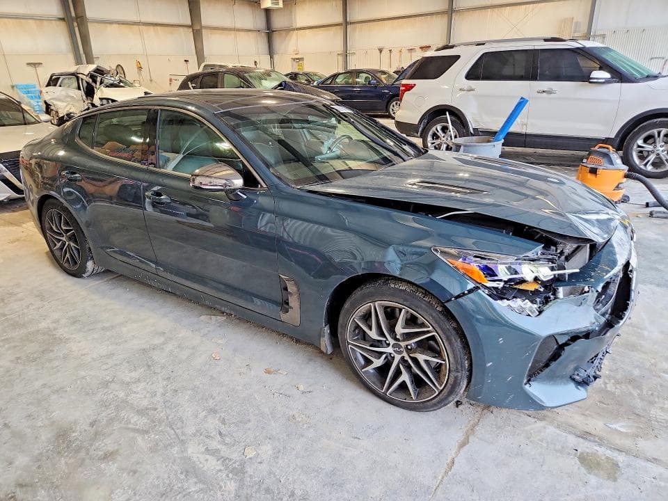 2022 KIA STINGER GT LINE 4