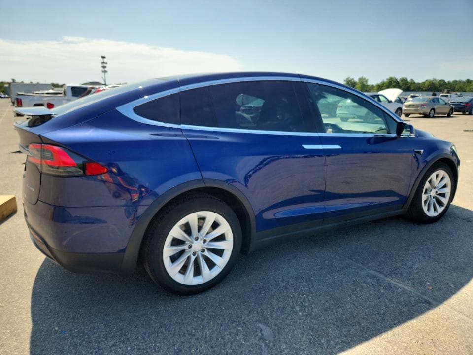 2020 TESLA MODEL X 3