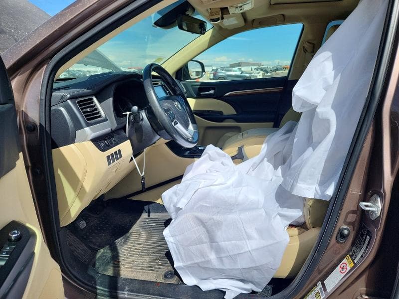 2017 TOYOTA HIGHLANDER LIMITED 7