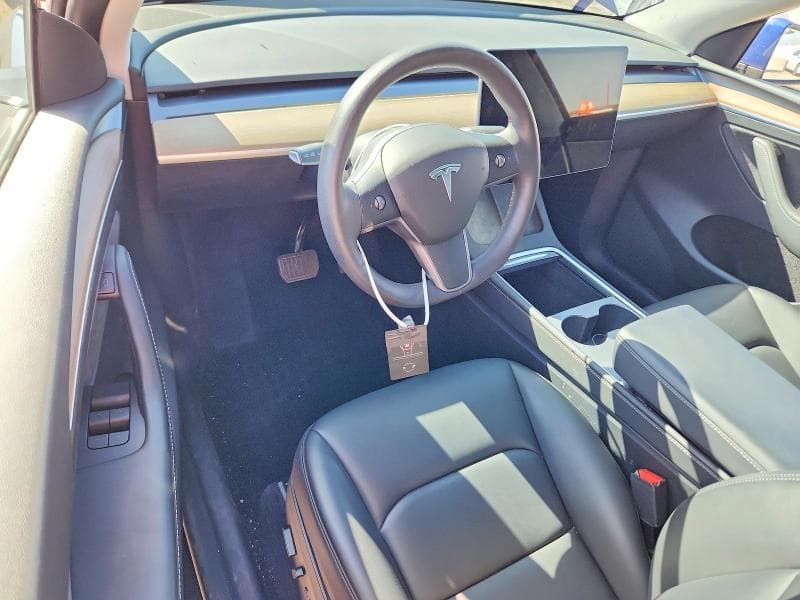 2023 TESLA MODEL Y 8