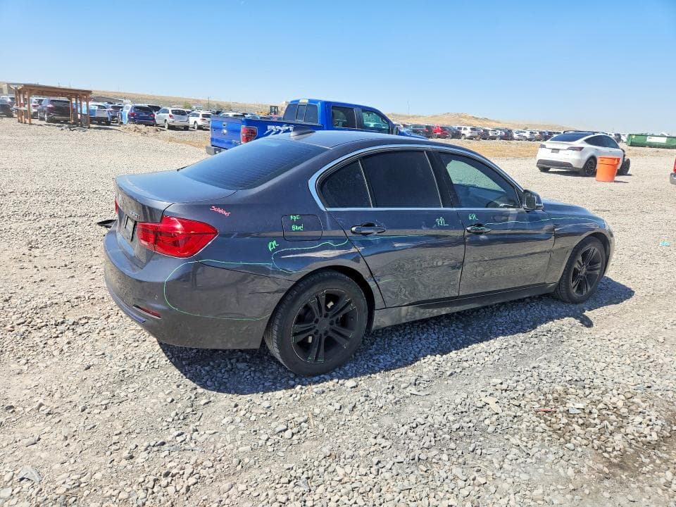 2017 BMW 330 XI 3