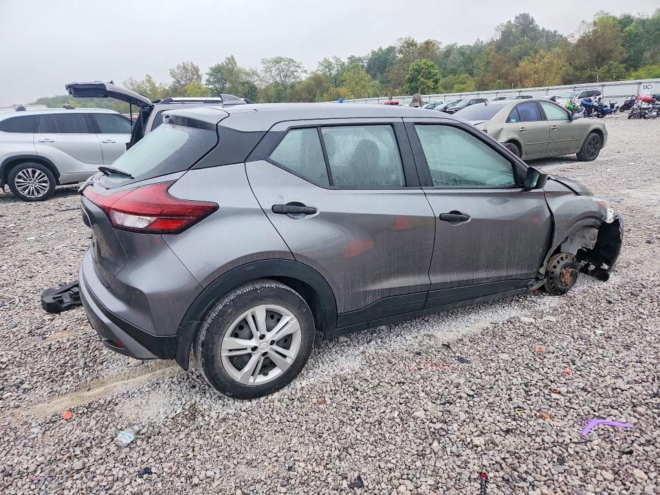 2023 NISSAN KICKS S 3