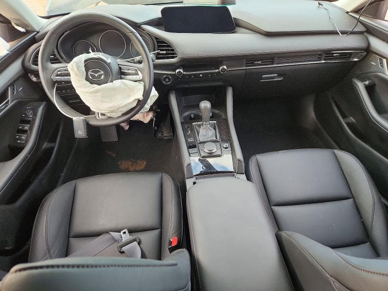 2021 MAZDA 3 8