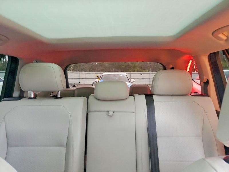 2021 VOLKSWAGEN TIGUAN SE 10