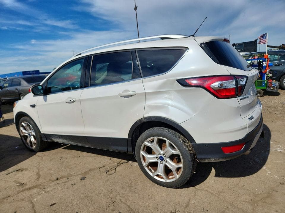 2017 FORD ESCAPE TITANIUM 2