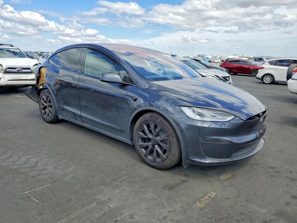2025 TESLA MODEL X 4