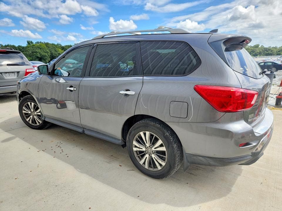 2019 NISSAN PATHFINDER SL 2