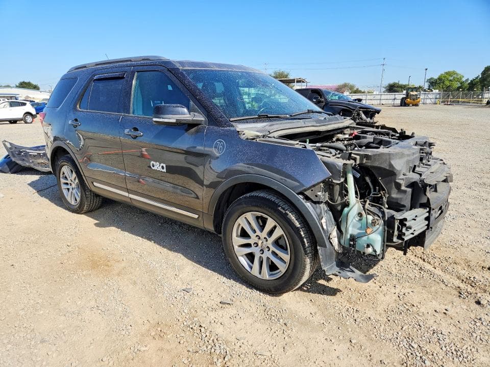 2018 FORD EXPLORER XLT 4