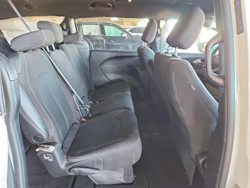 2021 CHRYSLER PACIFICA TOURING 11