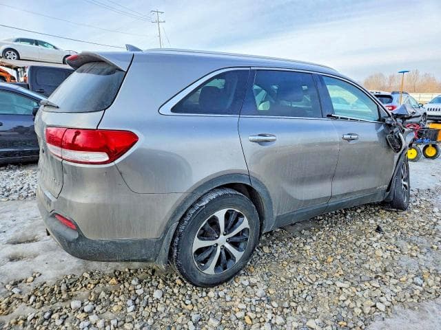 2017 KIA SORENTO 3