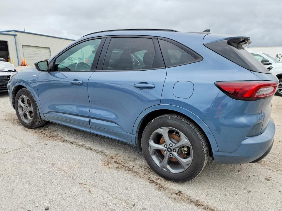 2023 FORD ESCAPE ST LINE 2
