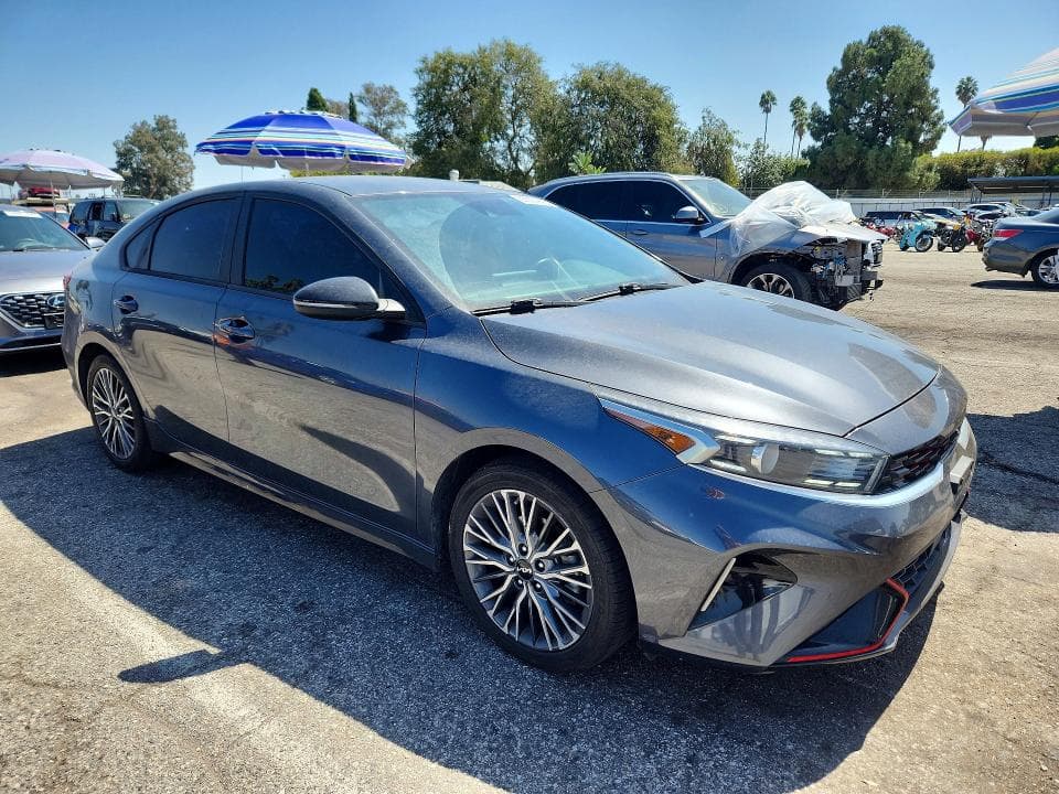 2022 KIA FORTE GT LINE 4
