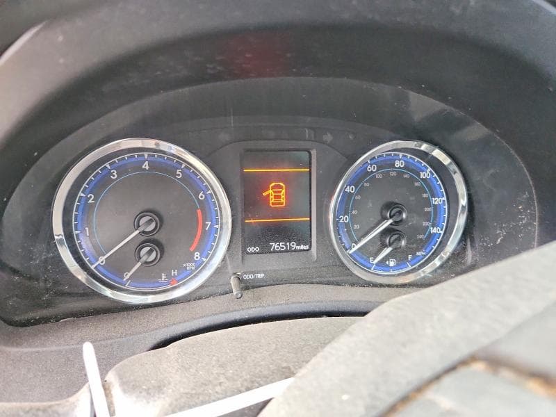 2019 TOYOTA COROLLA LE 9
