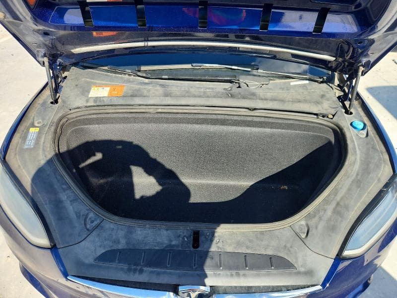 2017 TESLA MODEL X 12