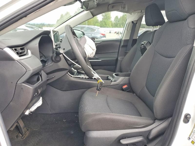 2025 TOYOTA RAV4 LE 7