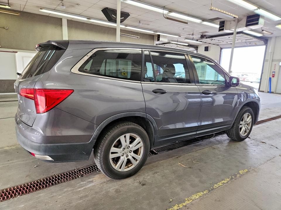 2017 HONDA PILOT 3