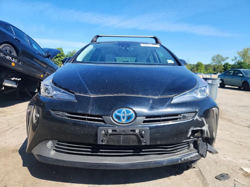 2022 TOYOTA PRIUS XLE AWD-E 5