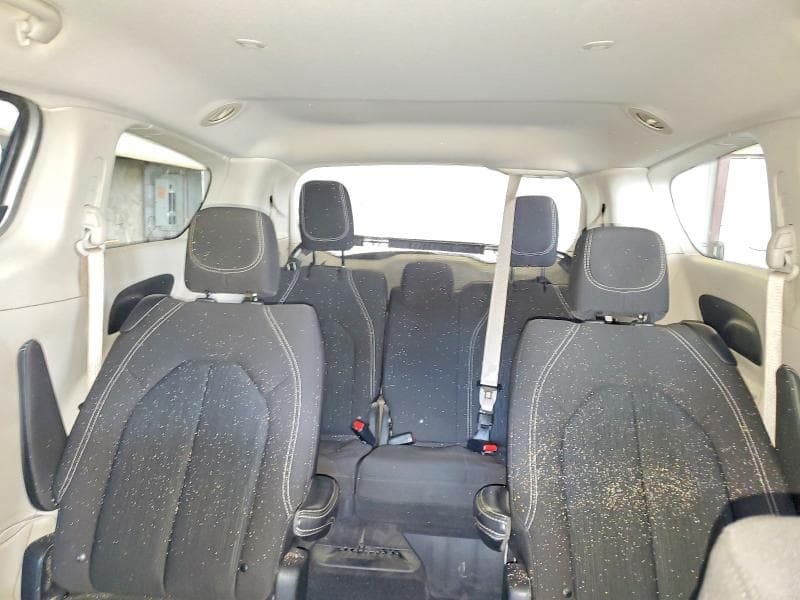 2021 CHRYSLER VOYAGER LX 10
