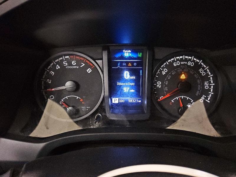 2022 TOYOTA TACOMA SR 9
