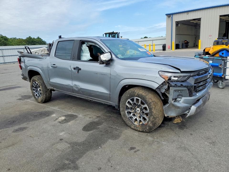 2023 CHEVROLET COLORADO Z71 4