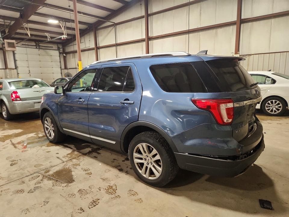 2019 FORD EXPLORER XLT 2