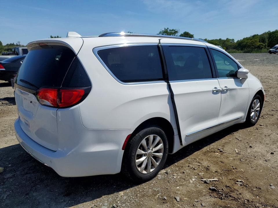 2019 CHRYSLER PACIFICA 3